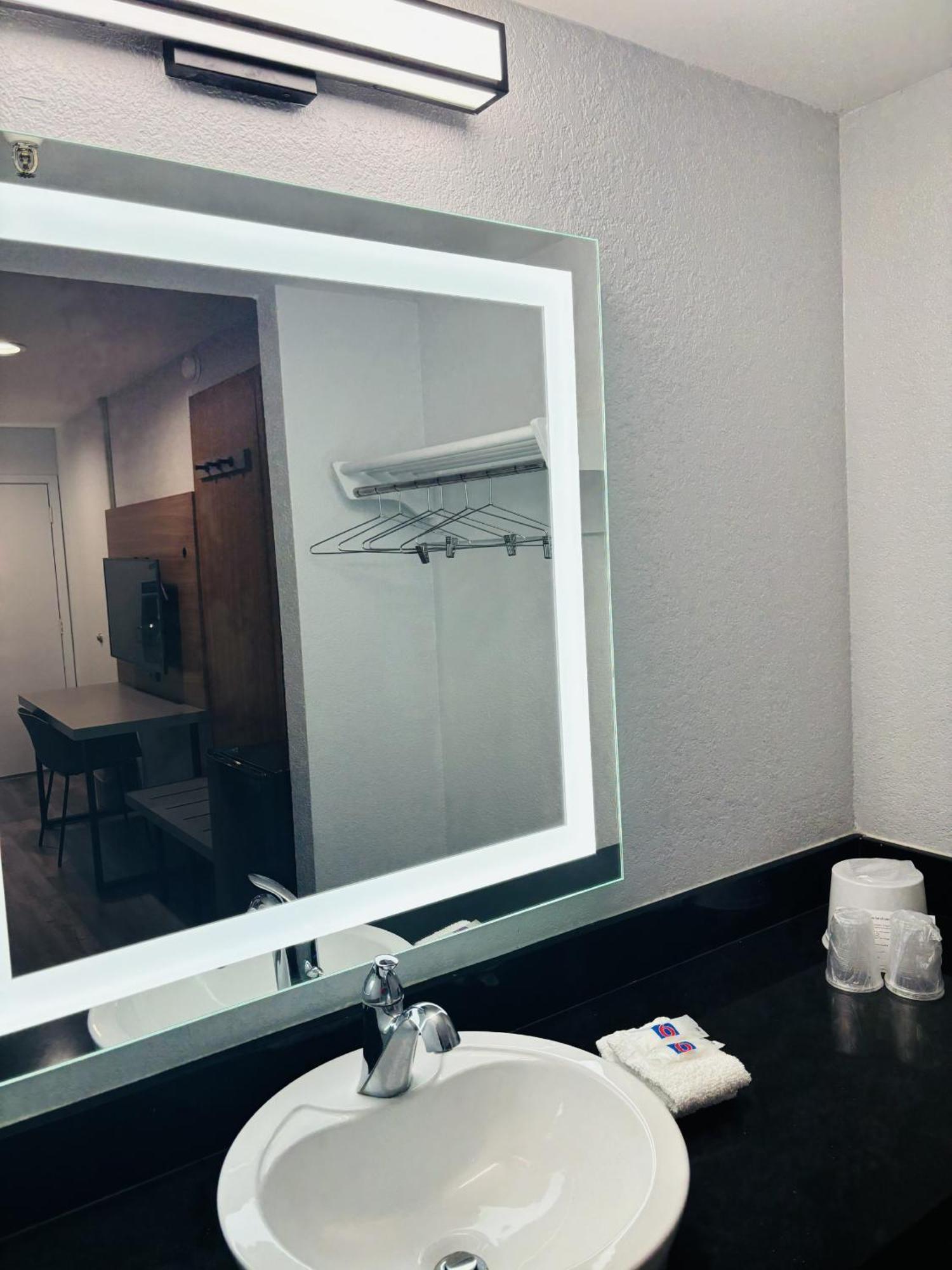 Motel 6-Santa Ana, Ca Eksteriør billede